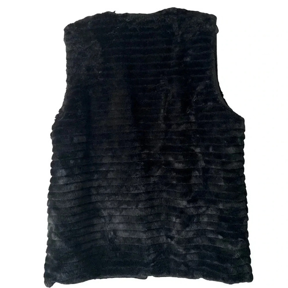ANA & KATE | Cozy Soft Faux Rabbit Fur Teddy Black Textured Vest Size OS - Picture 3 of 5